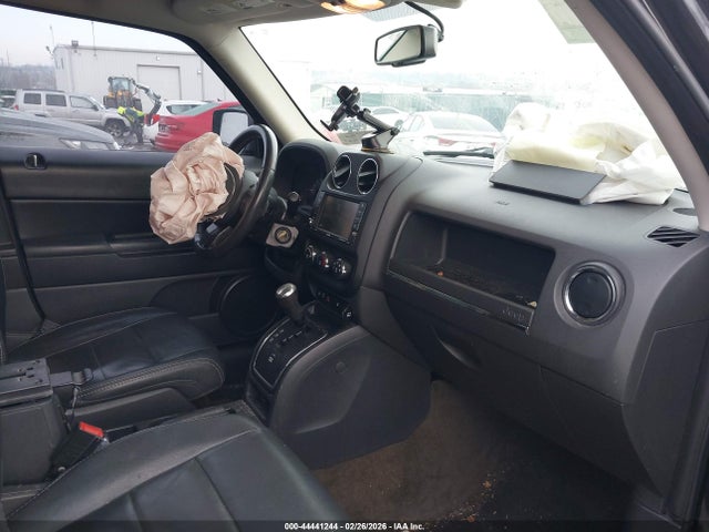 1C4NJRFB6GD523042 Jeep Patriot High Altitude Edition