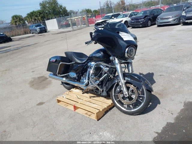 2023 HARLEY-DAVIDSON FLHX 1HD1KBC13PB660254