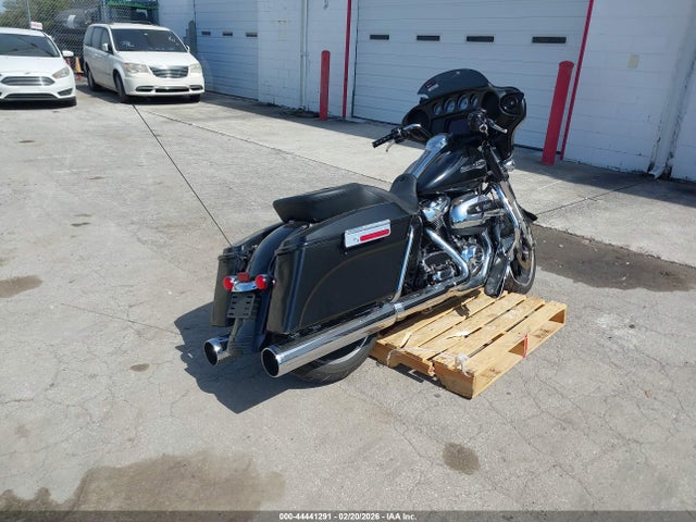 2023 HARLEY-DAVIDSON FLHX 1HD1KBC13PB660254 Photo 3