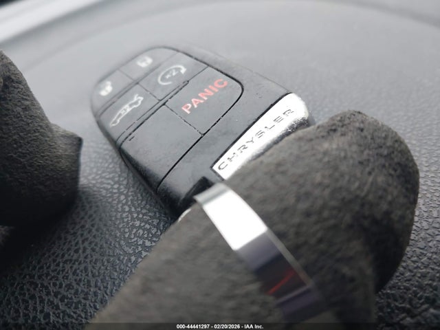 2013 CHRYSLER 300C 2C3CCAEG3DH618399 Photo 10