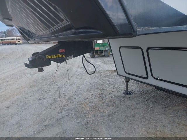 4YDF42133JR800627 Keystone Rv Other