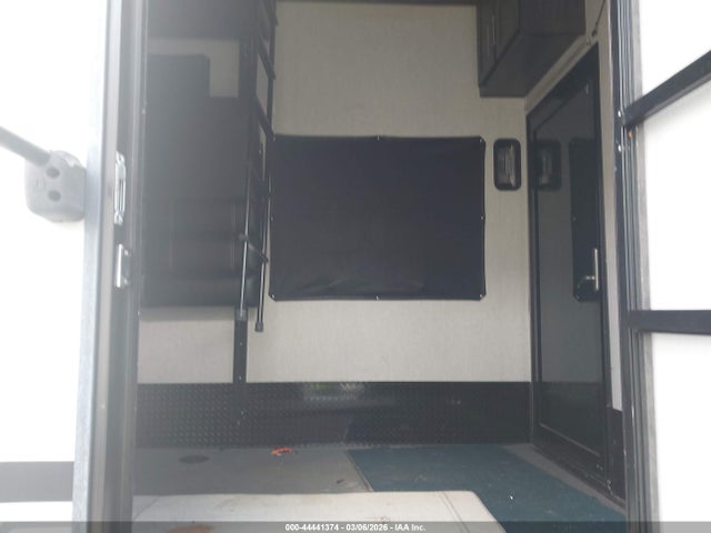 4YDF42133JR800627 Keystone Rv Other