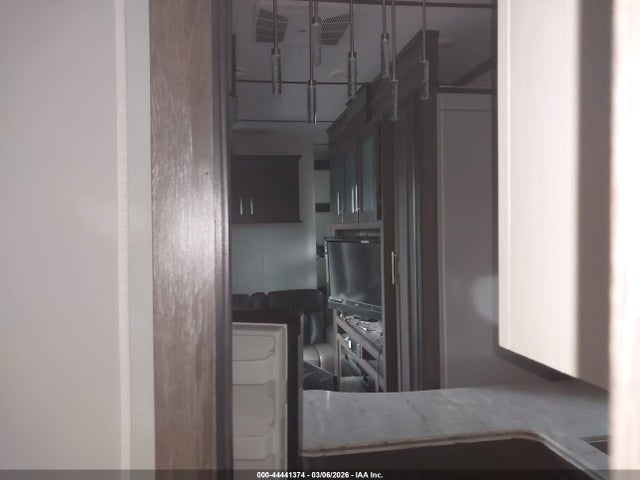4YDF42133JR800627 Keystone Rv Other