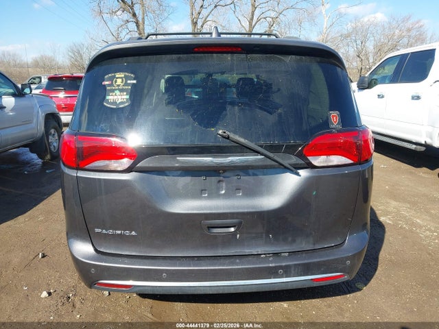 Auction sale of the 2018 Chrysler Pacifica Touring L Plus, vin: 2C4RC1EG6JR104140, lot number: 44441379