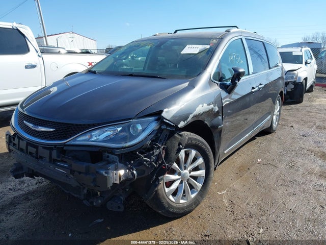 Auction sale of the 2018 Chrysler Pacifica Touring L Plus, vin: 2C4RC1EG6JR104140, lot number: 44441379
