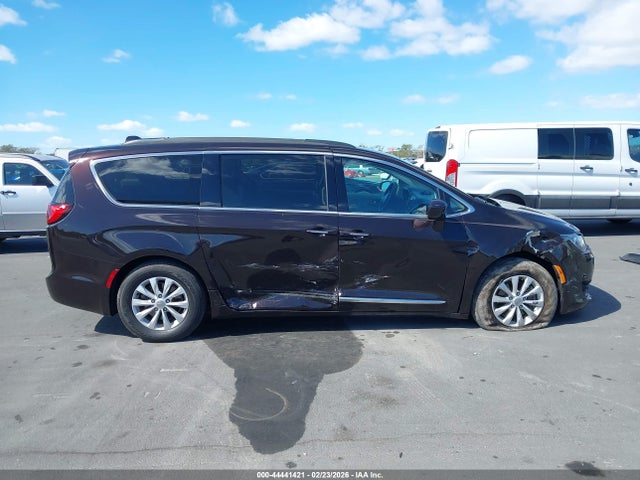 Aukcja sprzedaży 2017 Chrysler Pacifica Touring-l, vin: 2C4RC1BG8HR527090, numer aukcji: 44441421