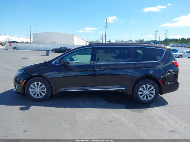 Aukcja sprzedaży 2017 Chrysler Pacifica Touring-l, vin: 2C4RC1BG8HR527090, numer aukcji: 44441421