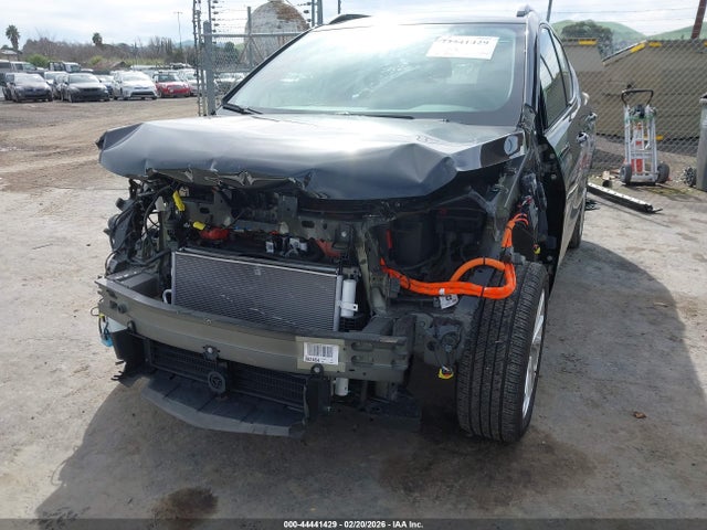 1G1FY6S06P4146868 Chevrolet Bolt Euv Fwd Lt
