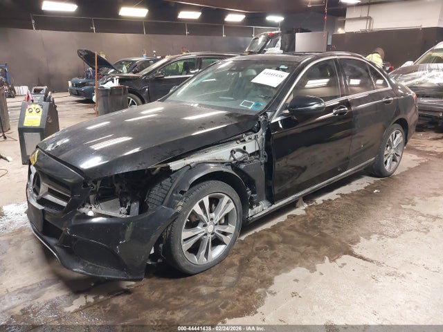 44441438 :رقم المزاد ، 55SWF4KB2HU191818 vin ، 2017 Mercedes-benz C 300 4matic/luxury 4matic/sport 4matic مزاد بيع
