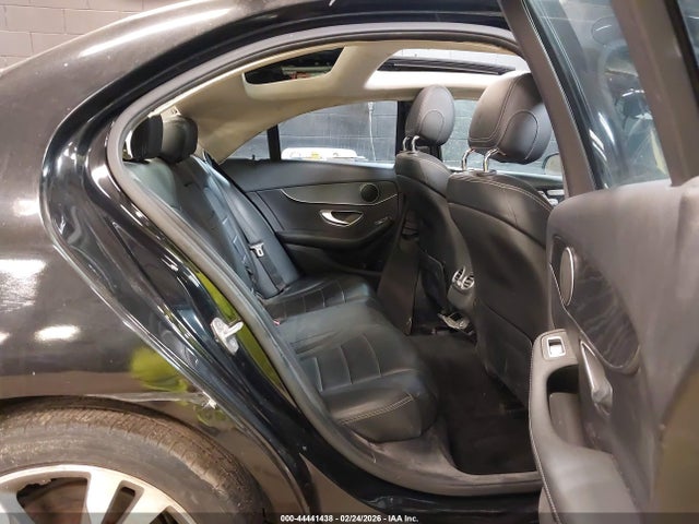44441438 :رقم المزاد ، 55SWF4KB2HU191818 vin ، 2017 Mercedes-benz C 300 4matic/luxury 4matic/sport 4matic مزاد بيع