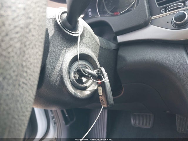 5NPD84LF2JH253682 Hyundai ELANTRA SEL