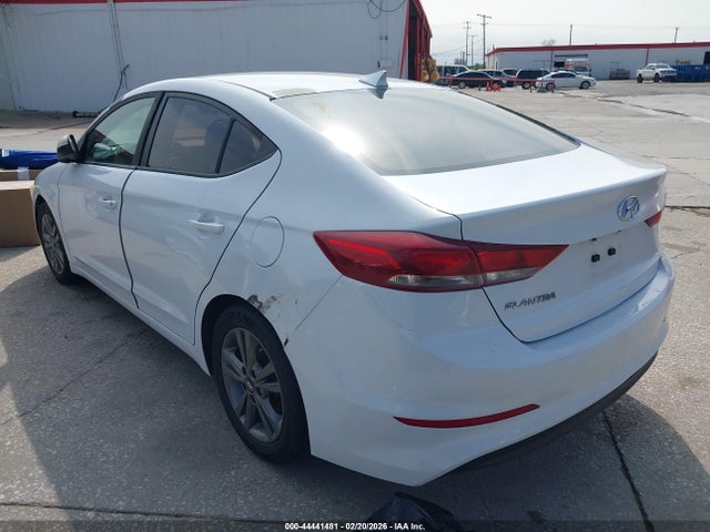 5NPD84LF2JH253682 Hyundai ELANTRA SEL
