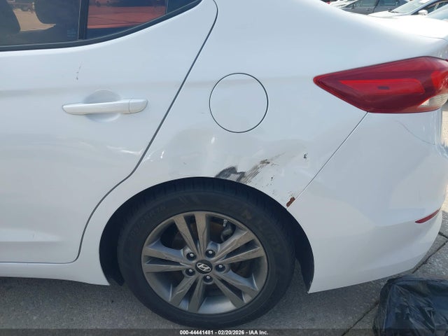 5NPD84LF2JH253682 Hyundai ELANTRA SEL