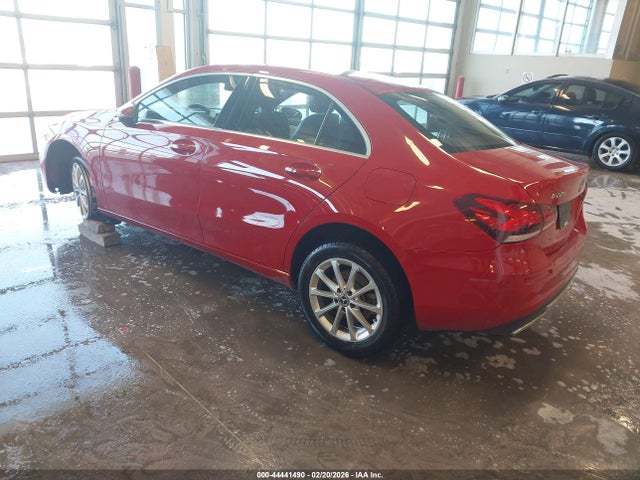 2019 MERCEDES-BENZ A 220 WDD3G4FB3KW019950 Photo 2