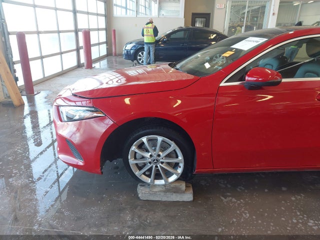 2019 MERCEDES-BENZ A 220 WDD3G4FB3KW019950 Photo 5