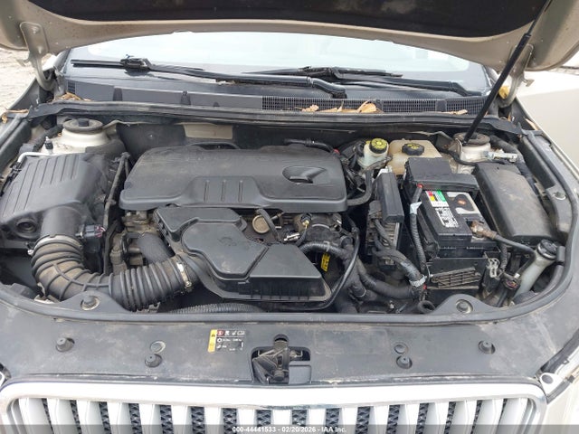 44441533 :رقم المزاد ، 1G4GC5EC8BF372364 vin ، 2011 Buick Lacrosse Cxl مزاد بيع