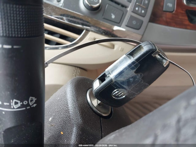 44441533 :رقم المزاد ، 1G4GC5EC8BF372364 vin ، 2011 Buick Lacrosse Cxl مزاد بيع