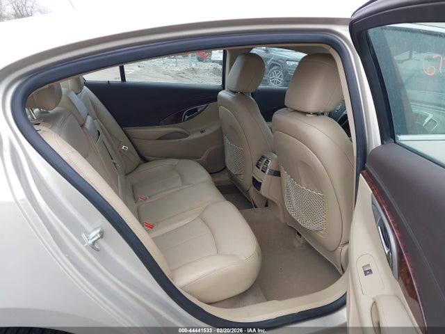 44441533 :رقم المزاد ، 1G4GC5EC8BF372364 vin ، 2011 Buick Lacrosse Cxl مزاد بيع