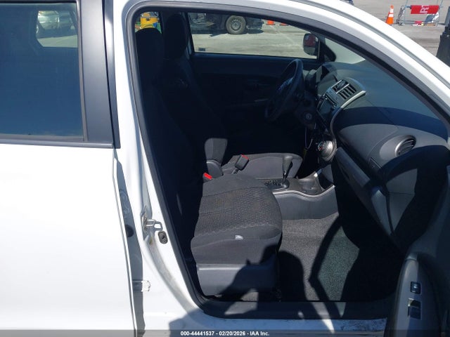 Scion XD 2014 JTKKUPB46E1042155 Image 5