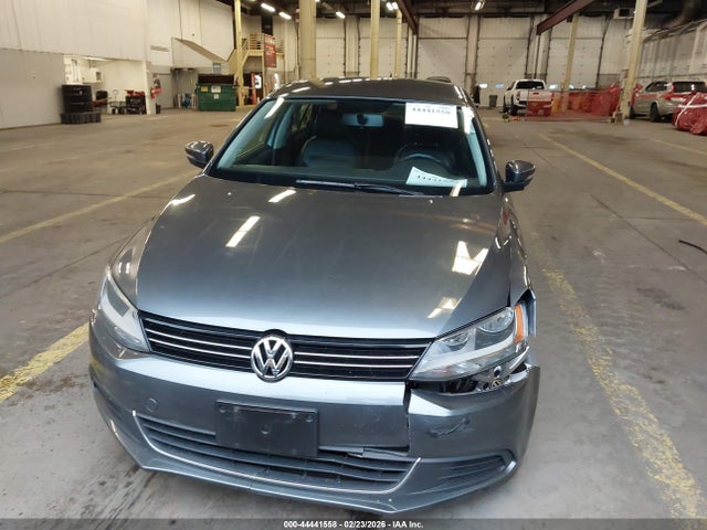 3VWD07AJ5EM212671 Volkswagen Jetta 1.8t Se