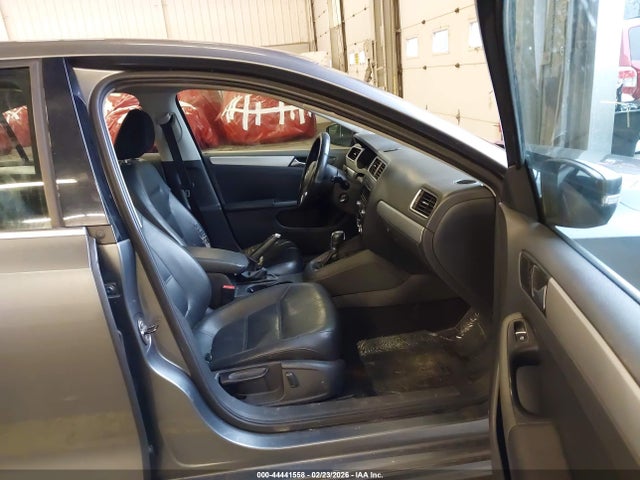 3VWD07AJ5EM212671 Volkswagen Jetta 1.8t Se