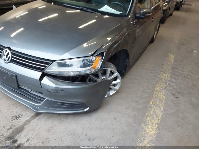 3VWD07AJ5EM212671 Volkswagen Jetta 1.8t Se