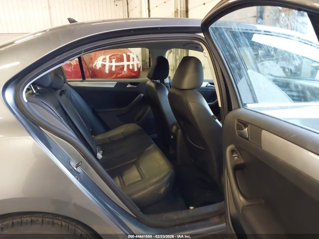 3VWD07AJ5EM212671 Volkswagen Jetta 1.8t Se