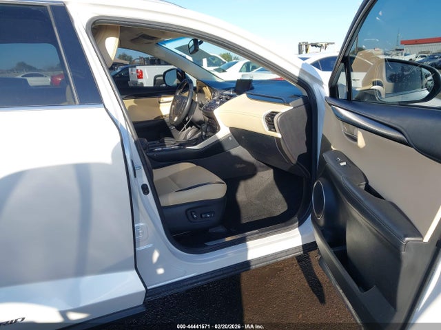 JTJBJRBZ8G2031725 Lexus NX 300H
