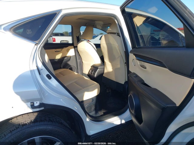 JTJBJRBZ8G2031725 Lexus NX 300H