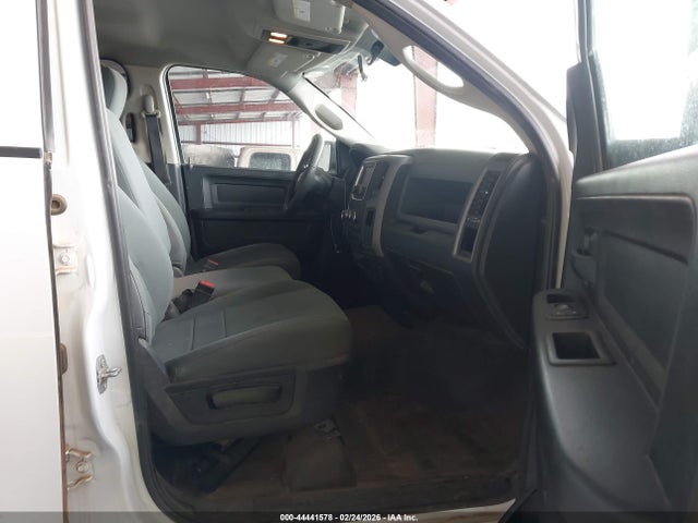 Продаж на аукціоні авто 2018 Ram 1500 Tradesman  4x4 6'4 Box, vin: 1C6RR7FG6JS284385, номер лоту: 44441578