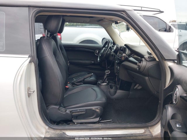 2016 MINI HARDTOP WMWXP5C5XG3B76156 Photo 4