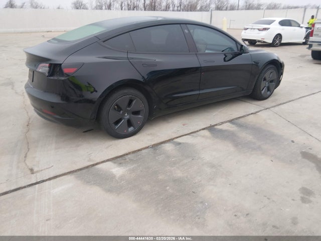2023 TESLA MODEL 3 5YJ3E1EAXPF588166 Photo 3
