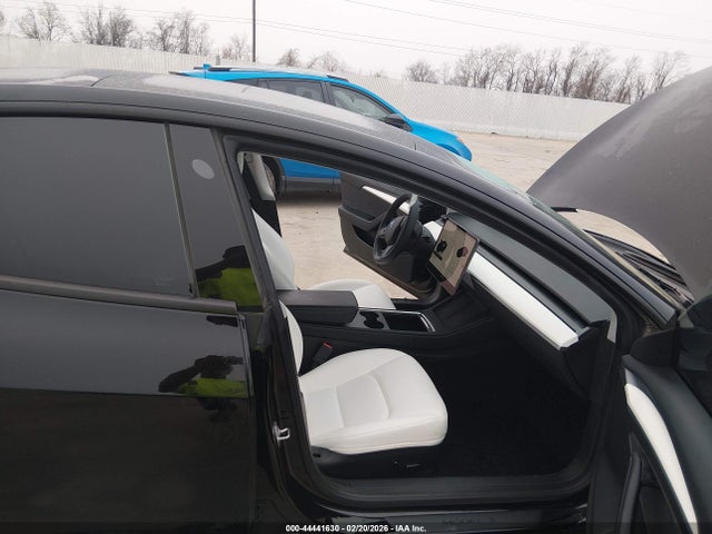 2023 TESLA MODEL 3 5YJ3E1EAXPF588166 Photo 4