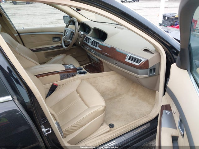2006 Bmw 750li მანქანა იყიდება აუქციონზე, vin: WBAHN83526DT32238, აუქციონის ნომერი: 44441656