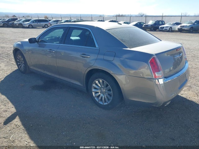 2014 Chrysler 300 მანქანა იყიდება აუქციონზე, vin: 2C3CCAAG3EH335900, აუქციონის ნომერი: 44441723