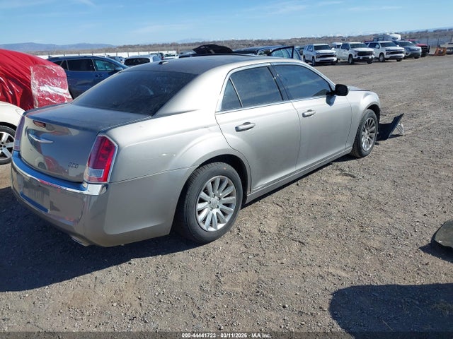 2014 Chrysler 300 მანქანა იყიდება აუქციონზე, vin: 2C3CCAAG3EH335900, აუქციონის ნომერი: 44441723