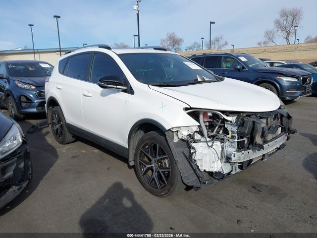 Toyota RAV4 SE 2017 JTMNFREV2HJ706115 Image 14
