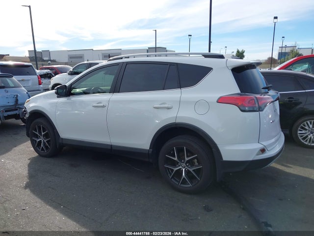 Toyota RAV4 SE 2017 JTMNFREV2HJ706115 Image 15