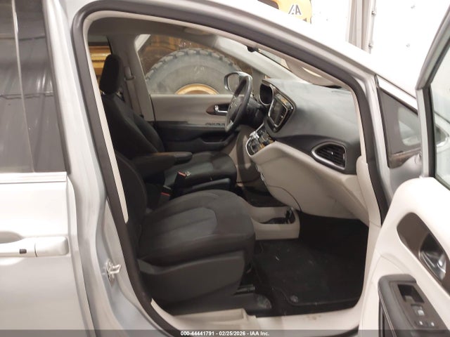 2023 CHRYSLER VOYAGER 2C4RC1CG5PR554227 Photo 4
