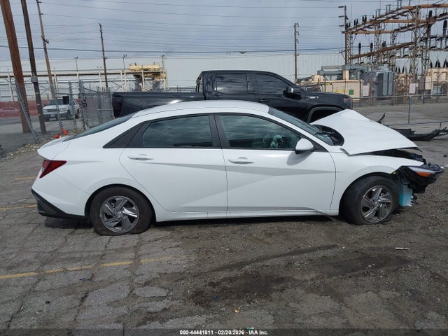 KMHLL4DG4SU028149 Hyundai ELANTRA SE