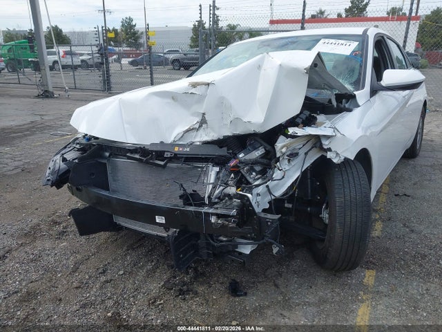 KMHLL4DG4SU028149 Hyundai ELANTRA SE
