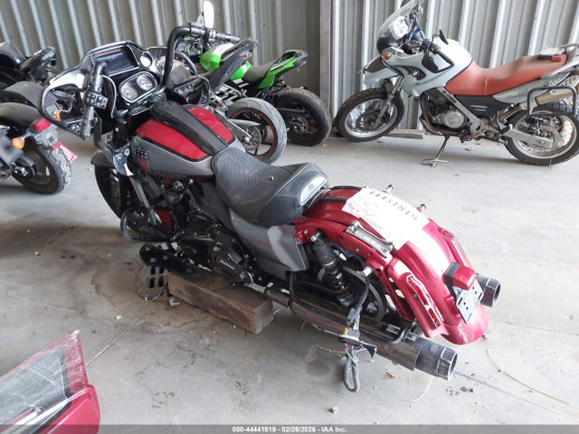 Harley-Davidson FLTRXSE 2019 1HD1TCL1XKB960367 Image 3