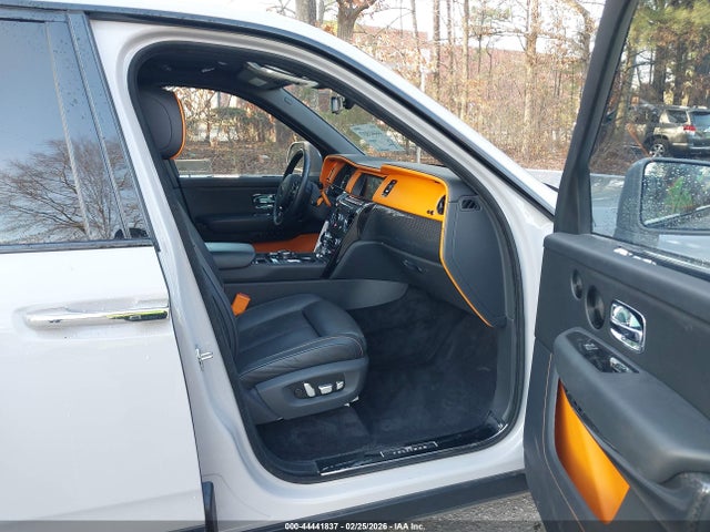 Продажа на аукционе авто 2022 Rolls-royce Cullinan, vin: SLATV8C08NU210863, номер лота: 44441837