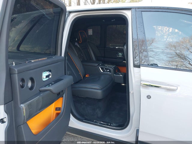 Продажа на аукционе авто 2022 Rolls-royce Cullinan, vin: SLATV8C08NU210863, номер лота: 44441837