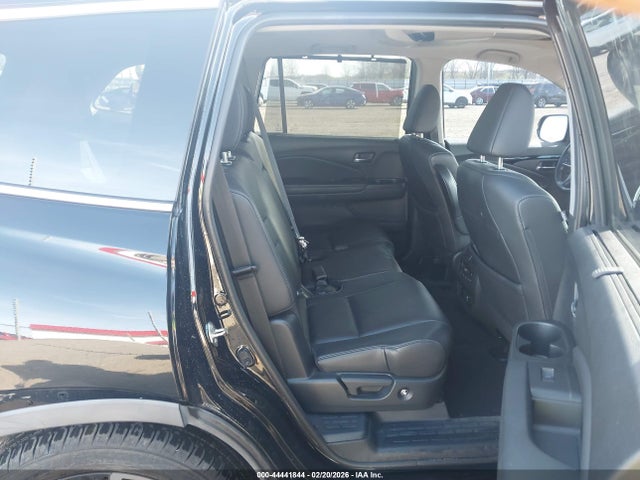 Auction sale of the 2019 Honda Pilot Touring, vin: 5FNYF5H98KB019935, lot number: 44441844