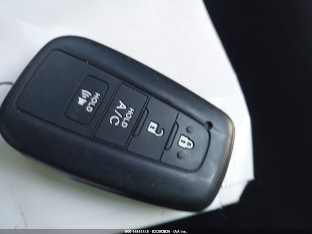 JTDEAMDE1NJ052562 Toyota Corolla Hybrid Le