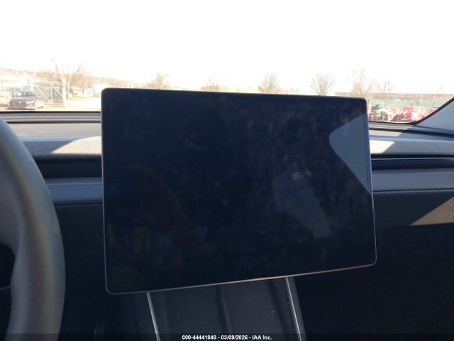 2026 TESLA MODEL Y 7SAYGDEE2TF367677 Photo 6