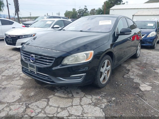 Volvo S60 T5 Premier 2015 YV140MFB3F2313567 Image 2