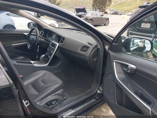Volvo S60 T5 Premier 2015 YV140MFB3F2313567 Image 5