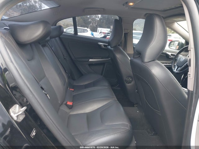 Volvo S60 T5 Premier 2015 YV140MFB3F2313567 Image 8